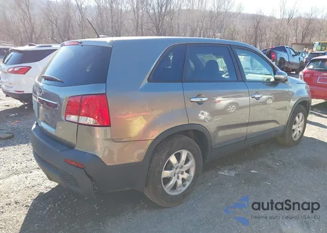 2013 Kia Sorento Lx from USA, damaged, VIN 5XYKTDA6XDG370835